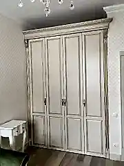 Распашной шкаф 2