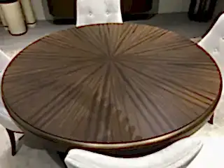 Стол с наборным шпоном